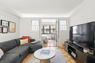 Building Photo - 520 E 81st St