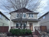 Building Photo - Charming 3 Bed + Loft Row Home in Quiet Neighborhood | 2.5 Baths | 2-Car Garage