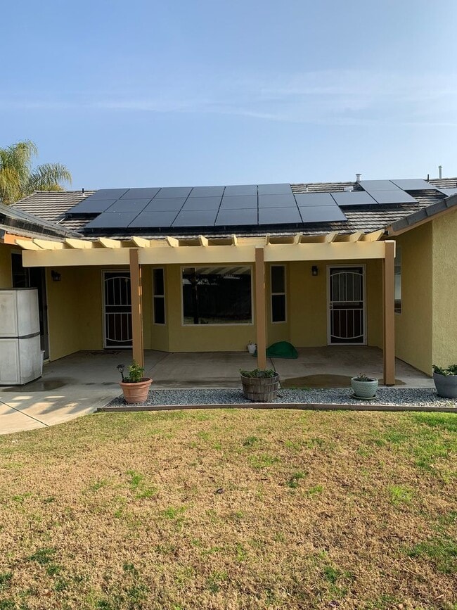 Building Photo - 1259 Mission Dr