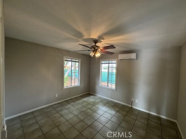 Building Photo - 5643 Phillips Blvd