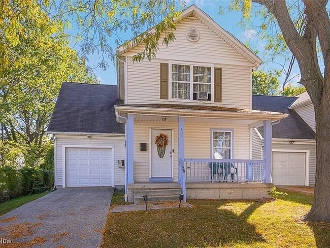 Primary Photo - Gorgeous 4BD/2 BA Home for Rent- Cleveland