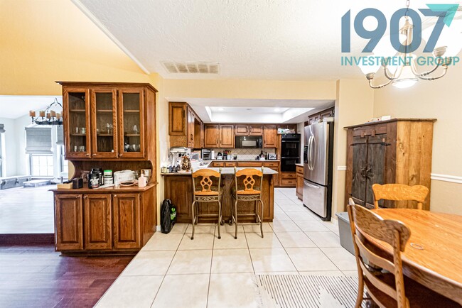 Building Photo - 4405 Manchester Ct
