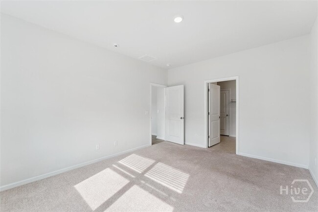 Building Photo - 116 Buttermere Wy
