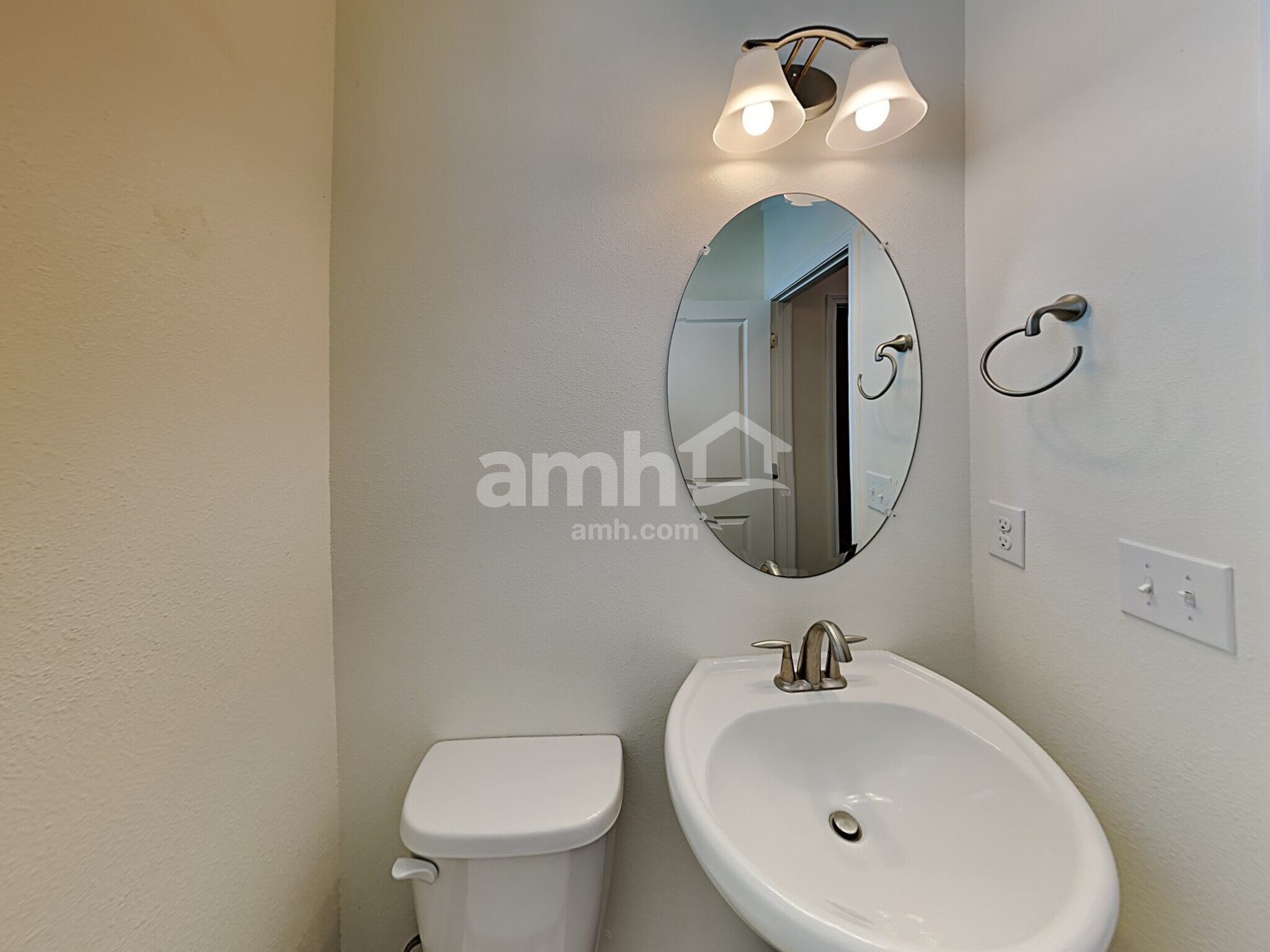 Building Photo - 37778 Dusty Saddle Ln