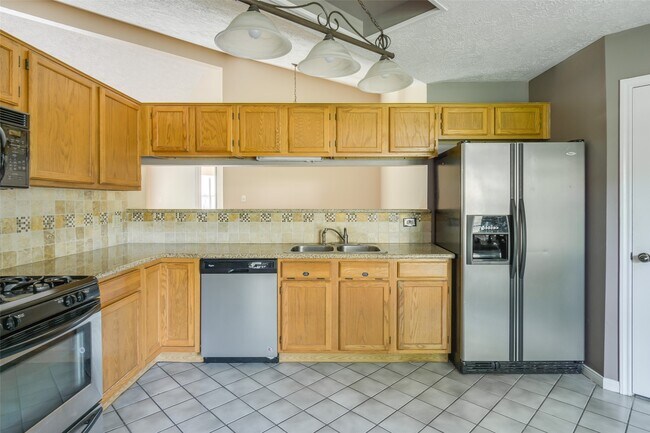 Building Photo - 3006 Stargrass Ct
