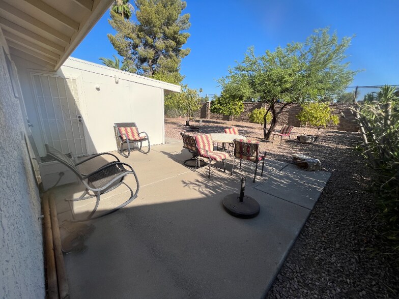 Building Photo - 735 Leisure World