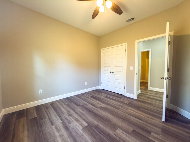 Building Photo - 6635 Water St