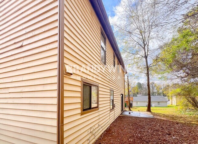 Building Photo - 3868 Springleaf Point