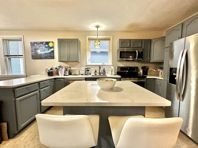 Building Photo - 47-49-49 Botolph St