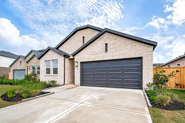 Building Photo - 9746 Pettus Crk Dr