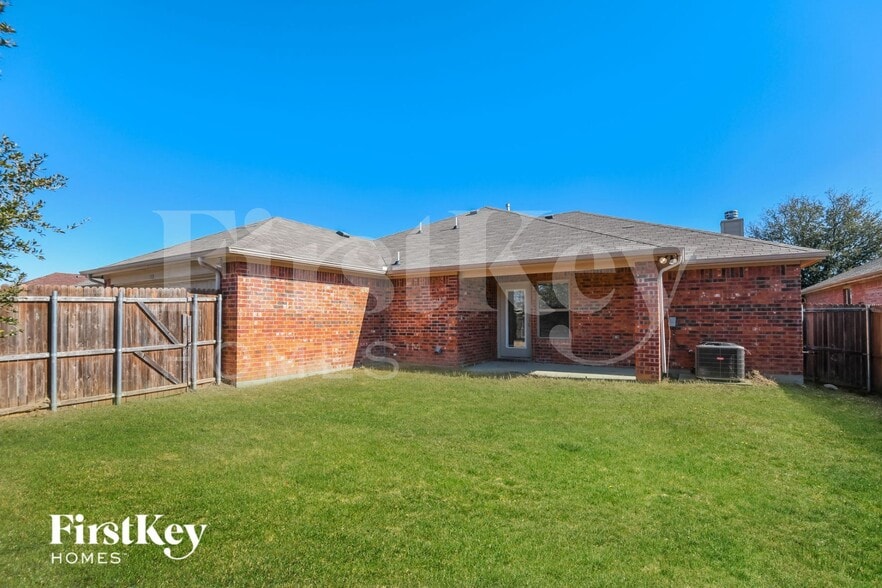 Building Photo - 519 Branchwood Dr