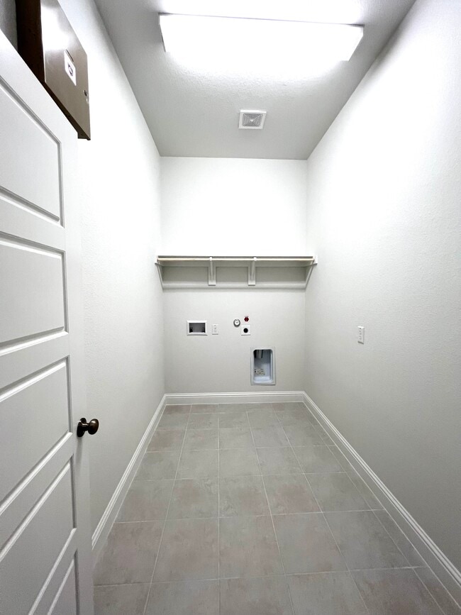 Building Photo - 4428 Mill Falls Dr