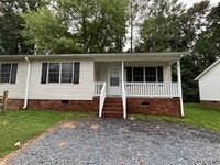 Building Photo - 308 Poplar St