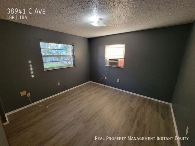 Building Photo - 38941 C Ave