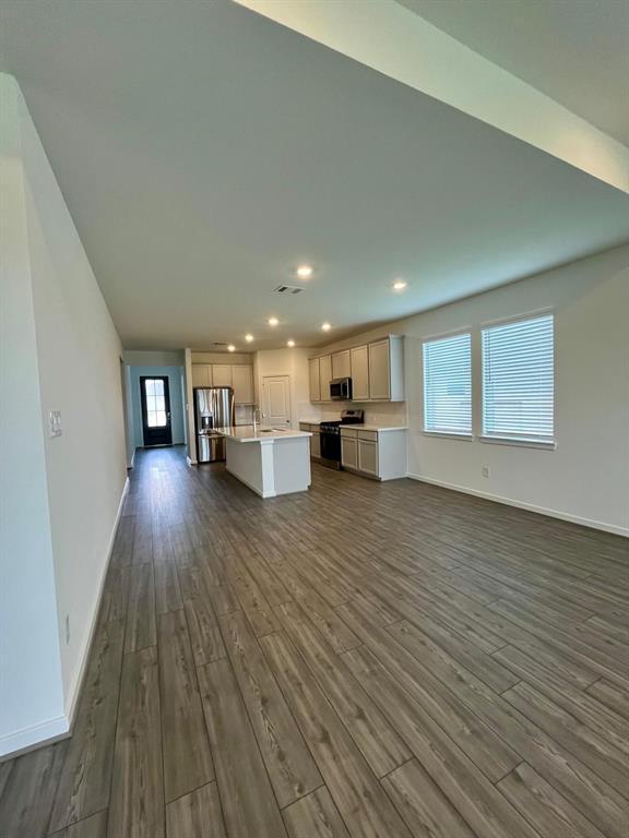 Building Photo - 21627 Royal Jett Dr