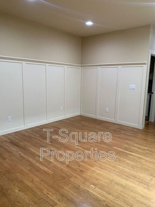 Building Photo - 10218 242nd Ave NE