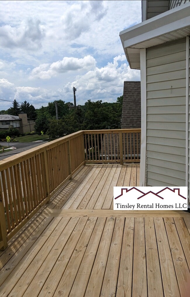 Deck/ Balcony - 3808 W 8th St