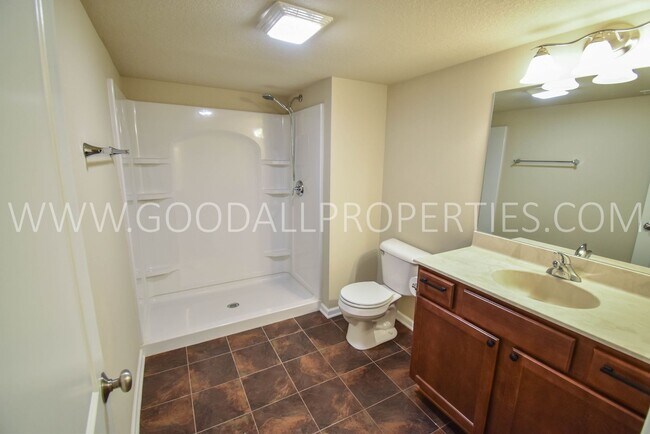 Building Photo - 4 Bedroom 3.5 Bath in Waukee