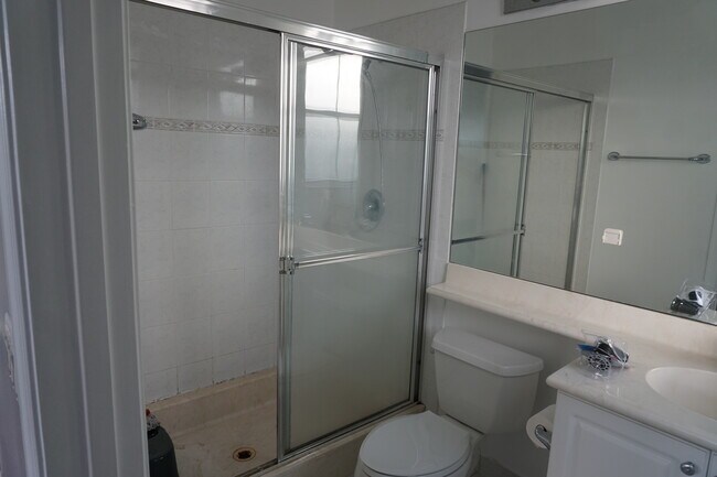 Building Photo - 3919 Passion Flower Rd