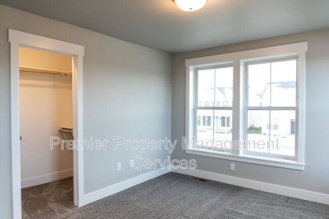 Building Photo - 6035 Elysian Rd