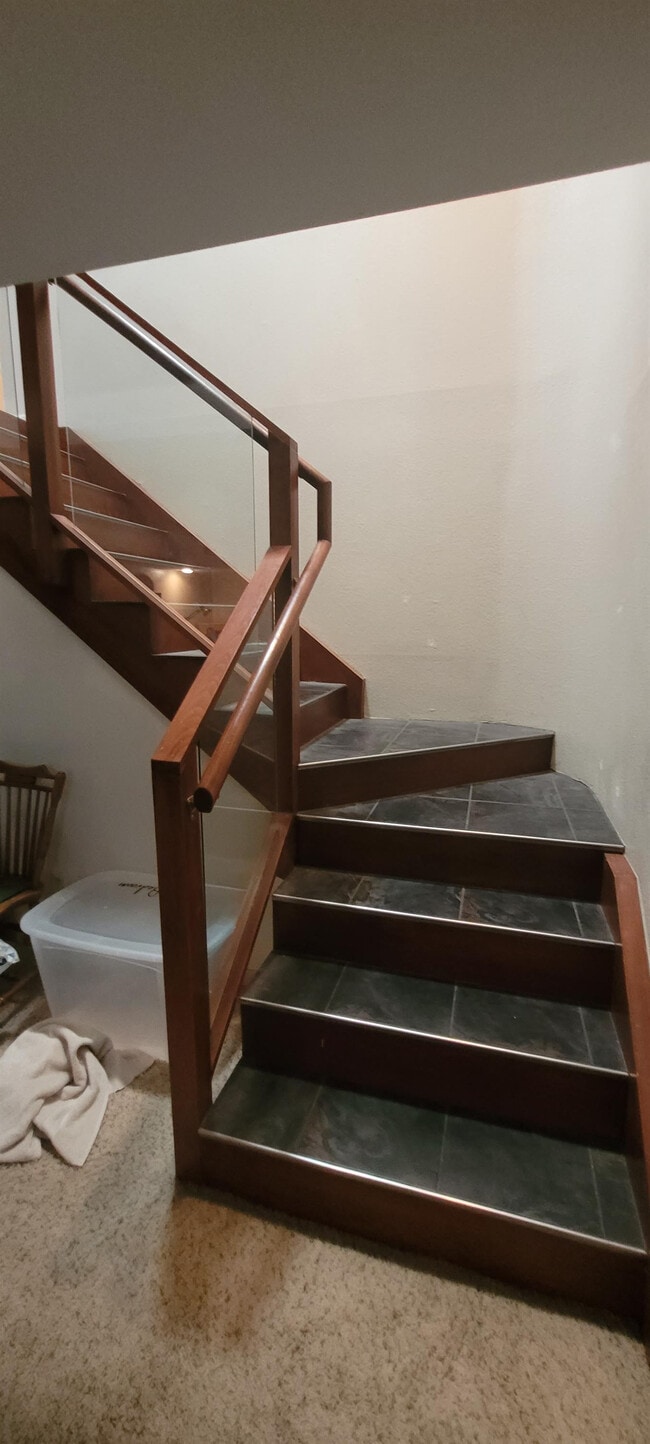 Building Photo - 6304 Kevin Ave