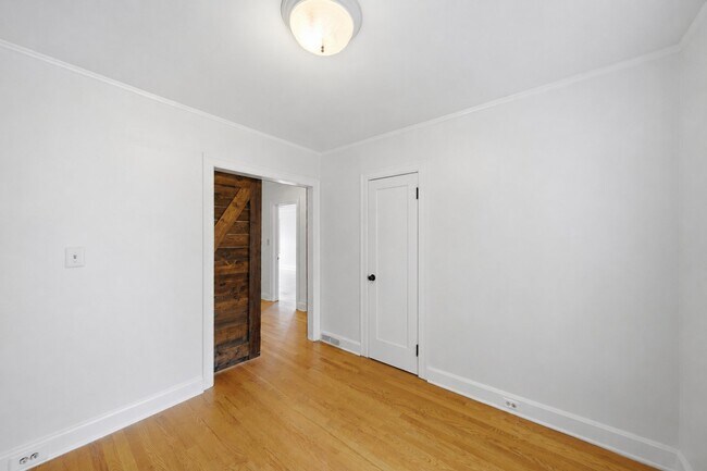 Building Photo - 1424 Lyon Ct