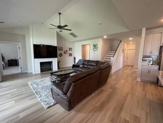 Building Photo - 2305 Sachi Ct