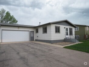 Building Photo - 3 BEDROOM | 2 BATH | SPACIOUS RAPID VALLEY...