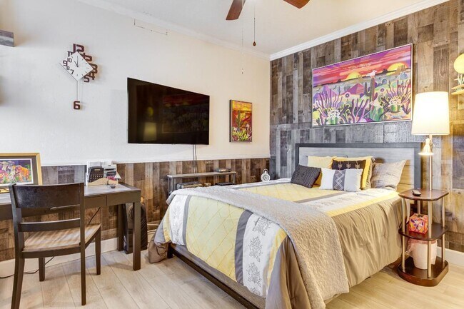 Building Photo - 474 Evergreen Ash