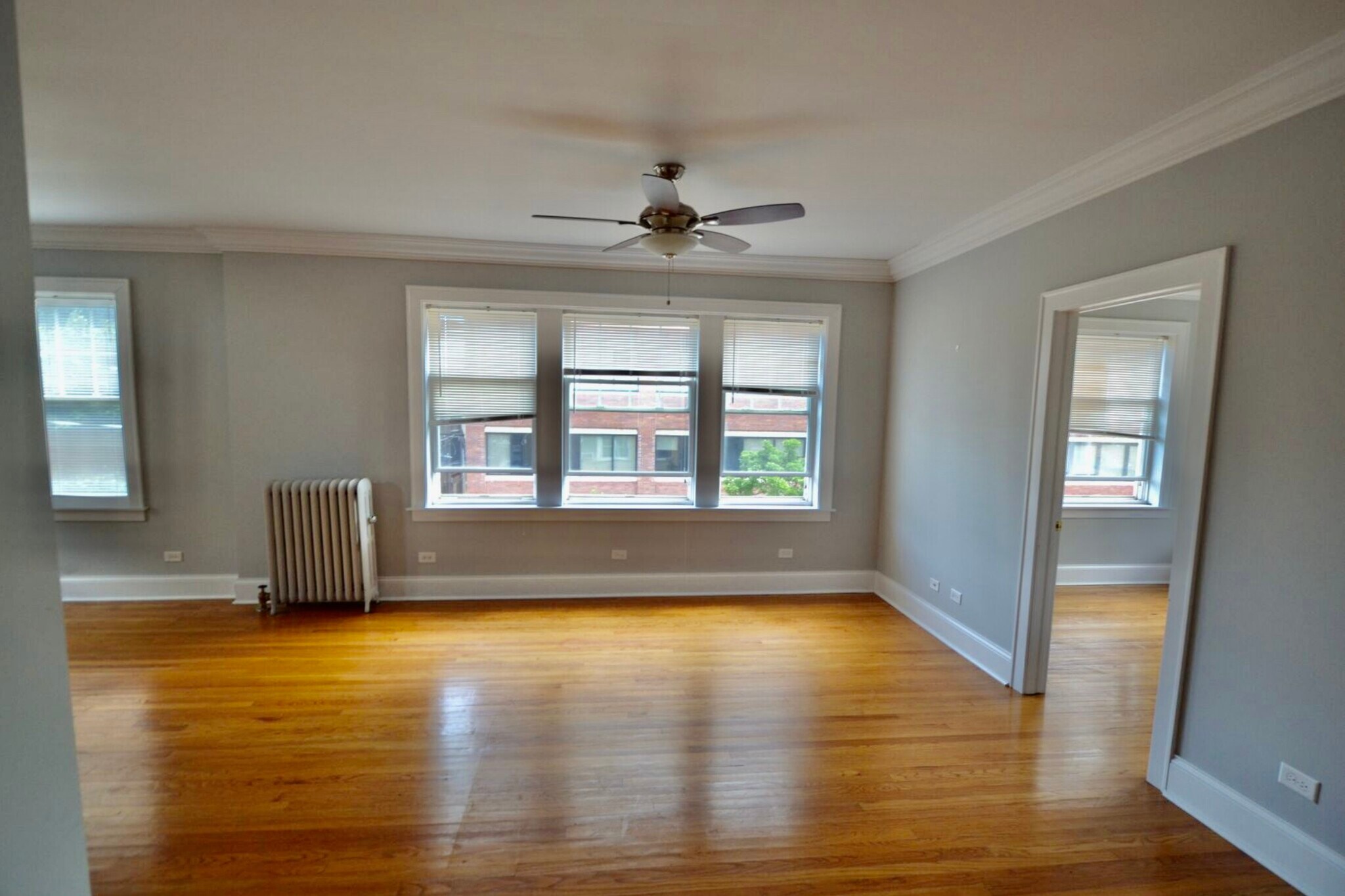 Building Photo - 4427 N Rockwell St