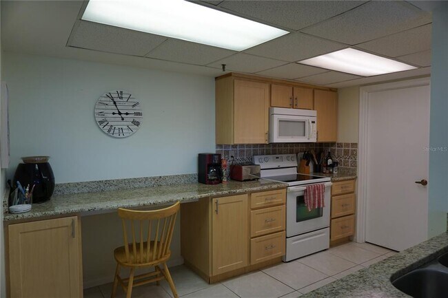 Building Photo - 6322 Palma Del Mar Blvd S
