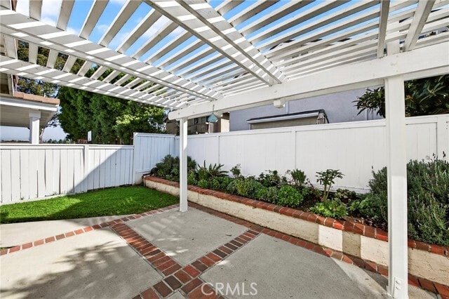 Building Photo - 3 Silver Fir