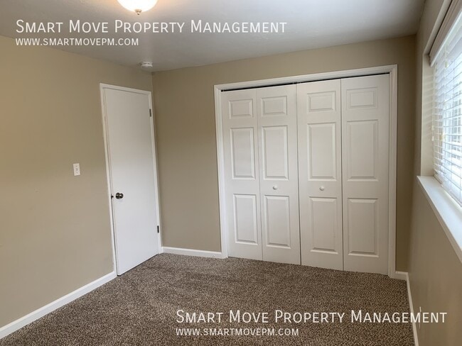 Building Photo - 8800 Craydon Dr