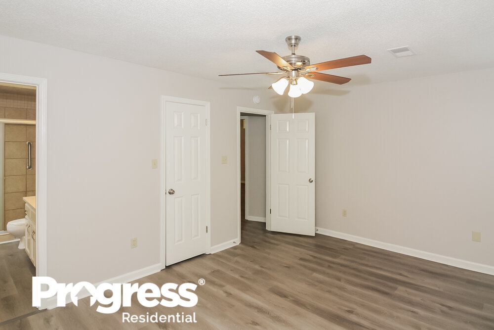 Building Photo - 7196 Atterbury Cir W