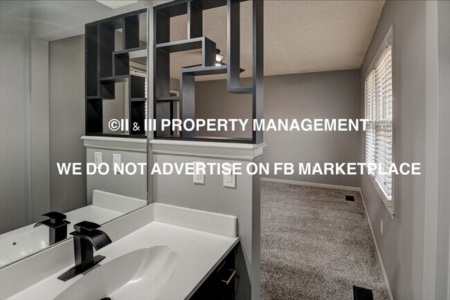 Building Photo - 1114 NE Richardson Pl