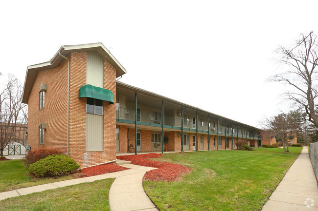 Building Photo - Plymouth House Apartments