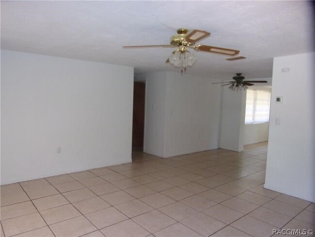 Building Photo - 28 N Davis St