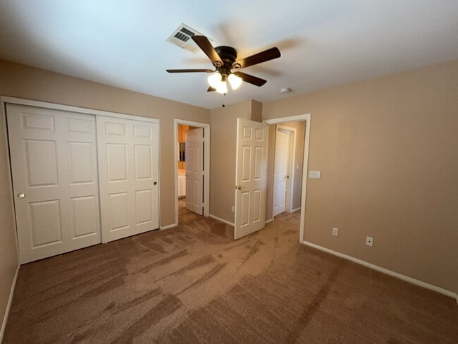 Building Photo - This is where comfort and style meet - This spacious 3-Bedroom, 2.5 bath home is waiting to be ca...