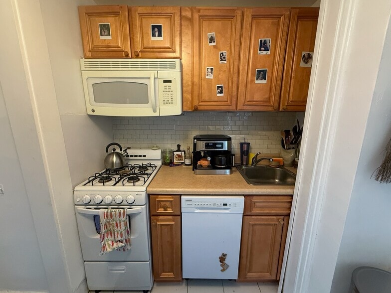 Building Photo - 219 Washington St