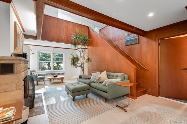 Building Photo - 47 Mountainview Dr