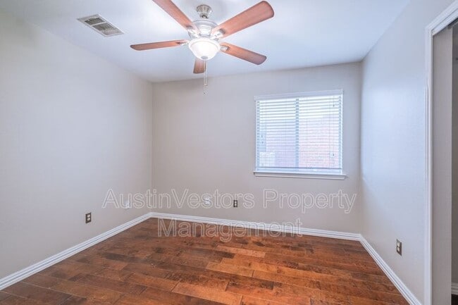 Building Photo - 645 Fort Thomas Pl