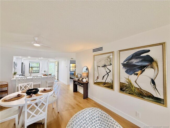 Building Photo - 7370 S Ocean Dr