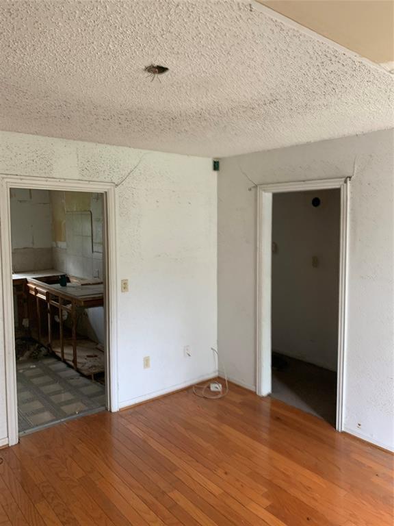 Building Photo - 4909 Higgins St