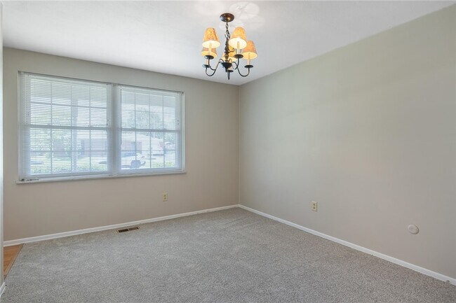 Building Photo - 7072 Cliffstone Dr