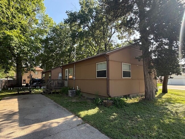 Building Photo - $300 Cash Back Incentive-Available August 1st