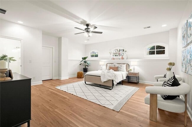 Building Photo - 2317 St Davids Square