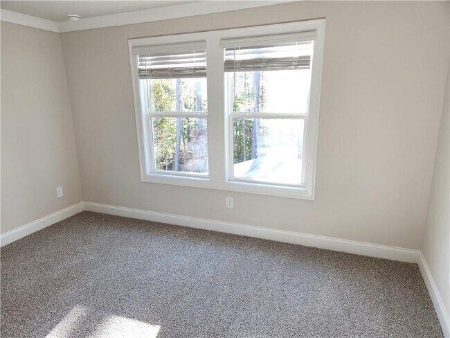 Building Photo - 1398 High Fls Ln