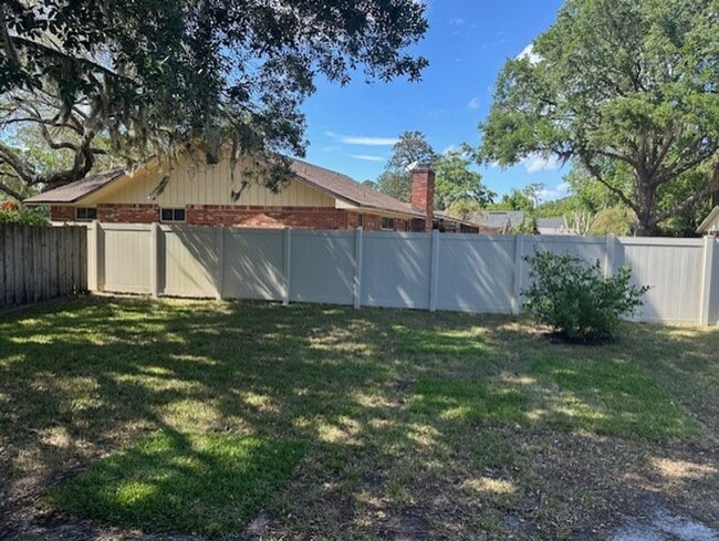 Building Photo - Beautiful Home in desirable River Gate!!!