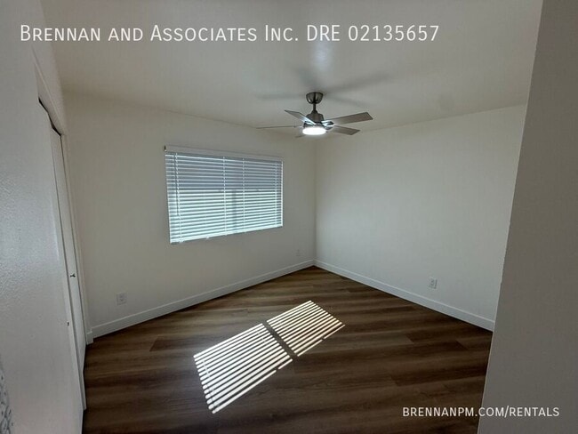 Building Photo - 35 Flower St