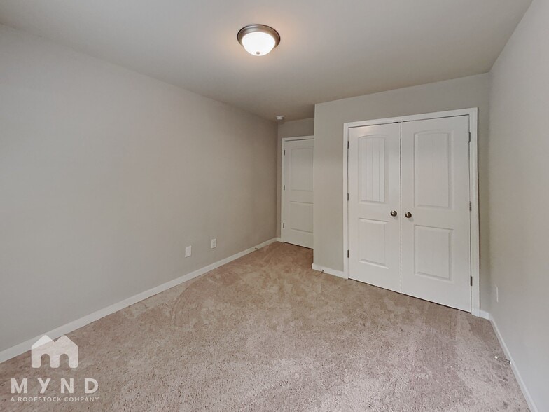 Building Photo - 5921 Cassie Dr